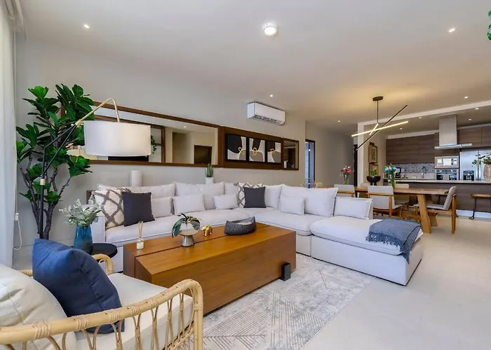 Apartment Penthouse With Private Jacuzzi And 4 Bedrooms