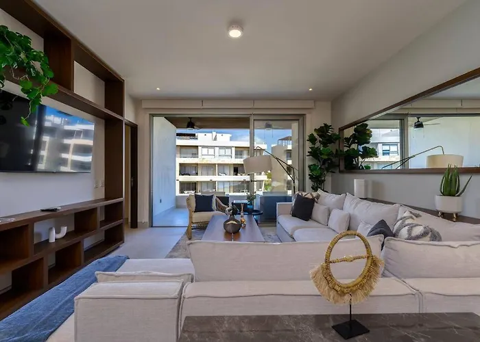Penthouse With Private Jacuzzi And 4 Bedrooms